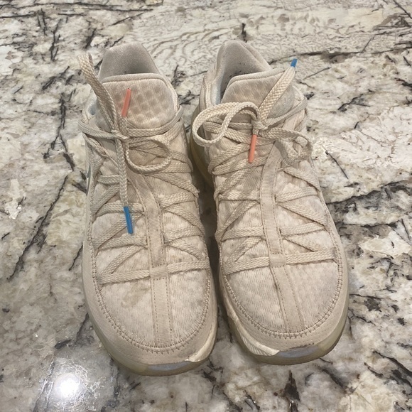 Nike React Lebron Easter Basketball‎ Shoes- Men’s size 8 - Picture 2 of 8